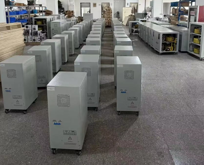 30kva三相电压稳压器生产车间 30kva三相电压稳压器生产车间